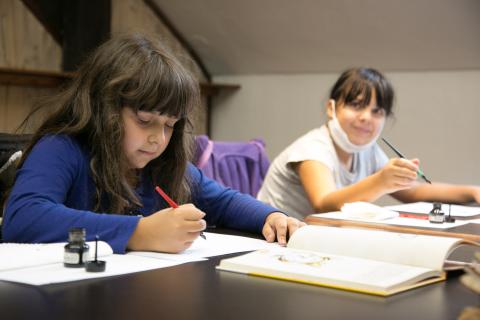 Děti na kurzu kreslení